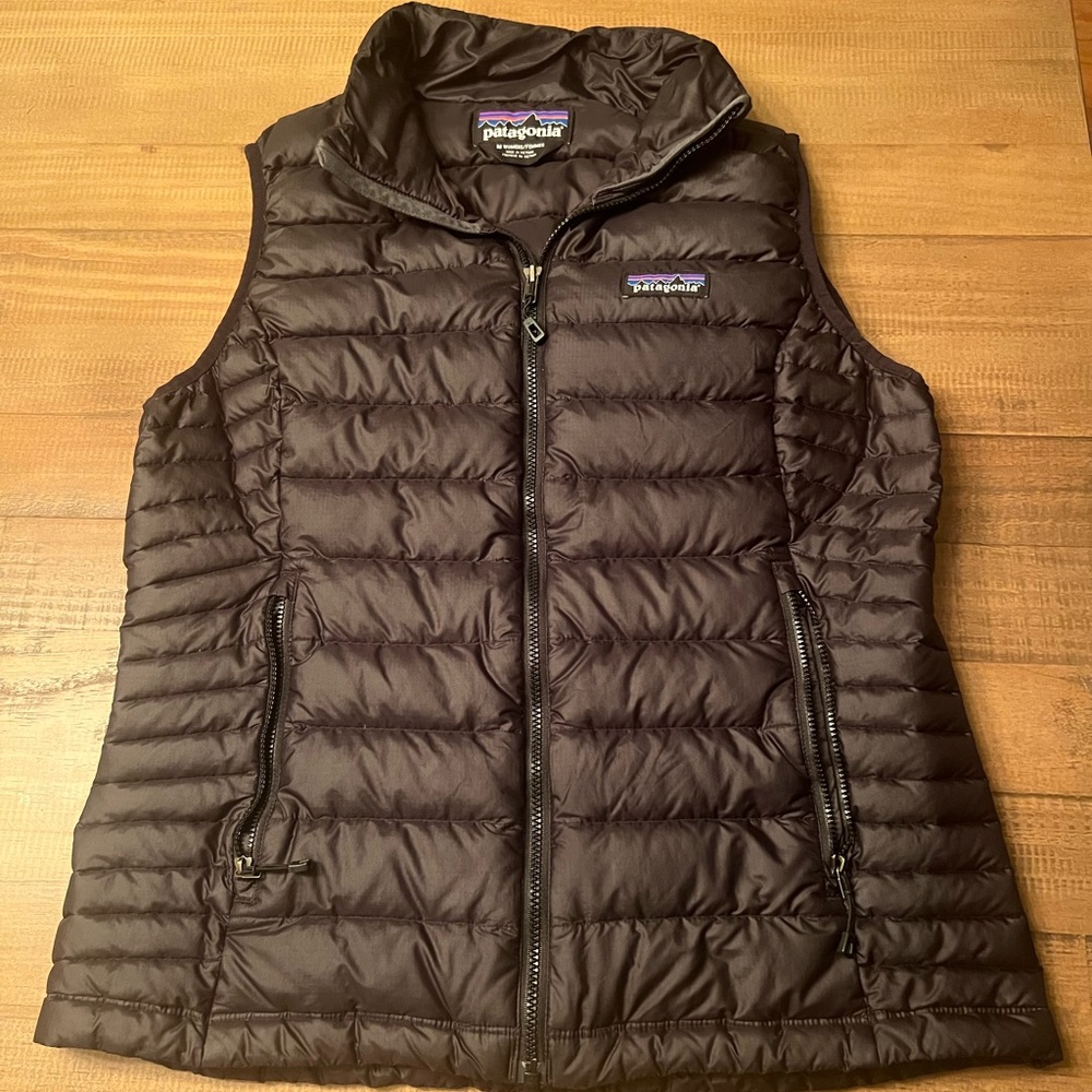 Women’s Patagonia Black Down Sweater Vest Size M